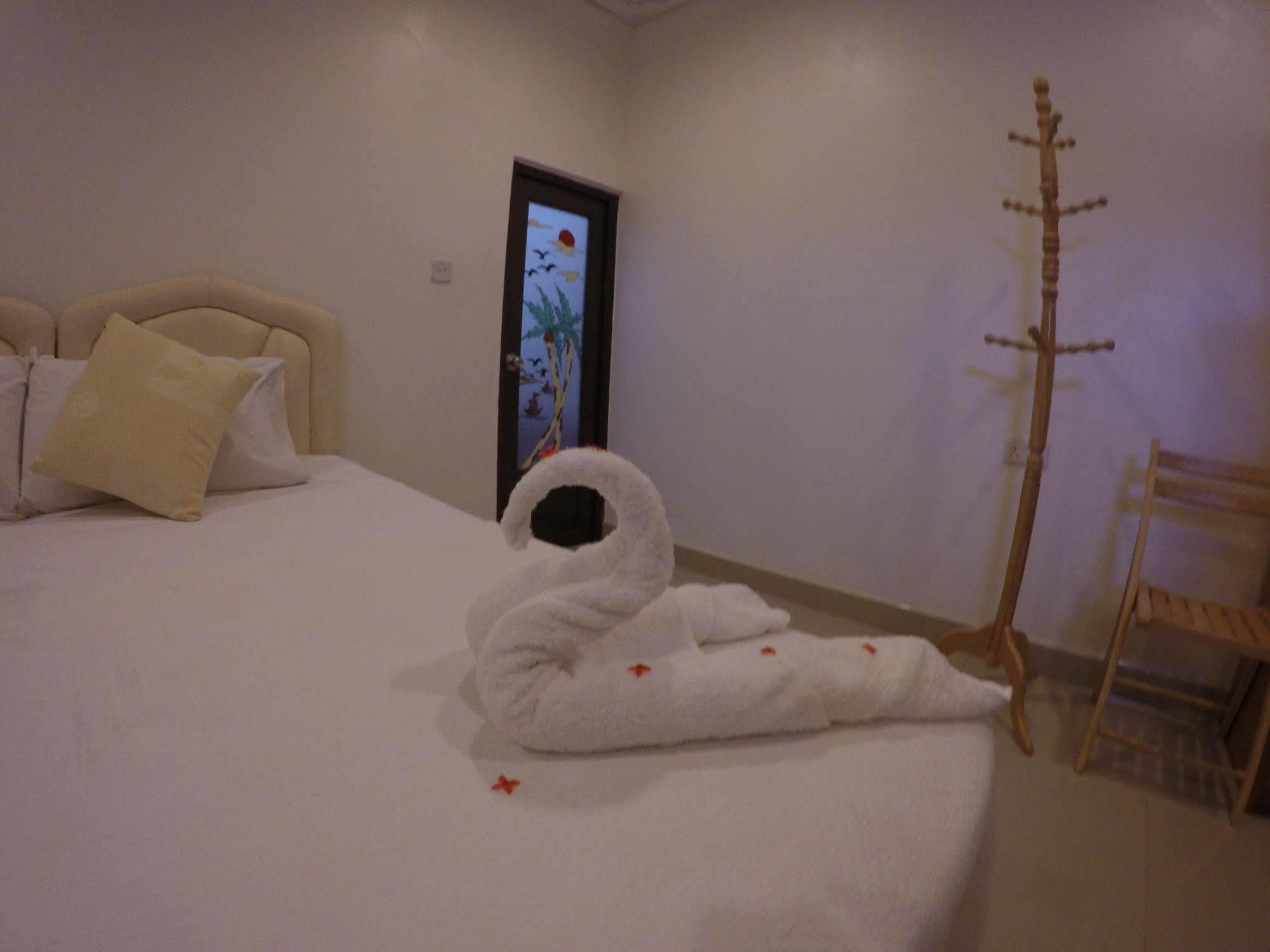 Venturo Maldives Hotel остров Маафуши Екстериор снимка